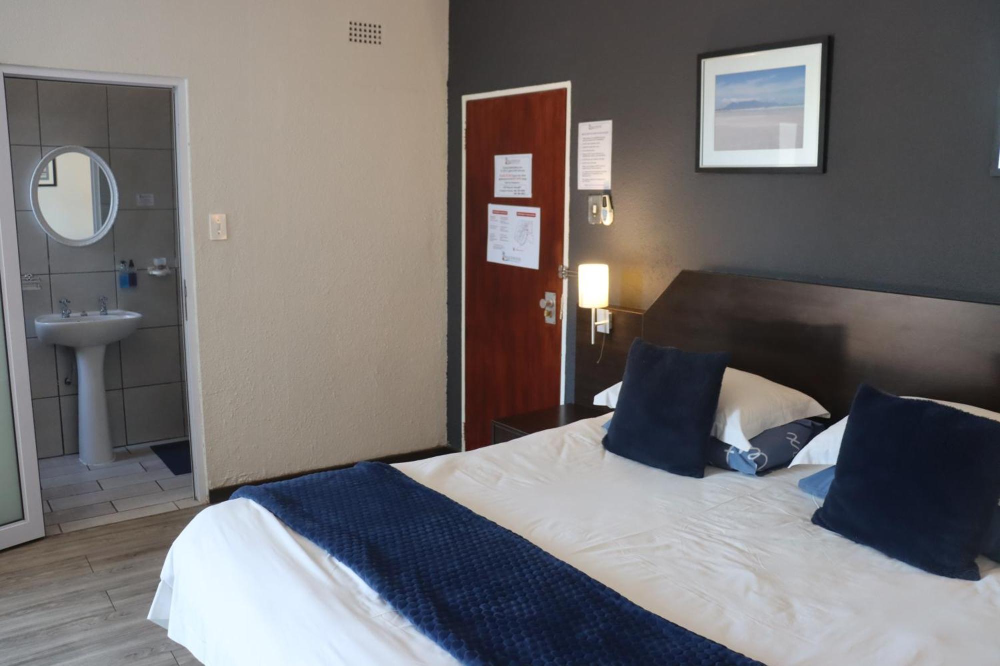 קייפטאון Beachwood Inn Melkbosstrand מראה חיצוני תמונה